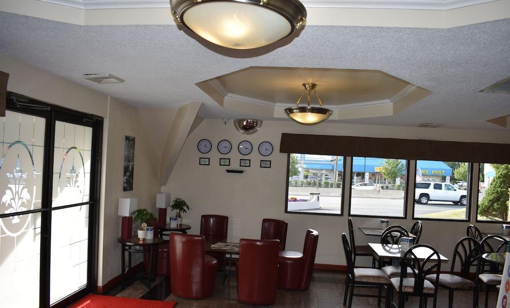 Mho Hotel Бордънтаун Екстериор снимка